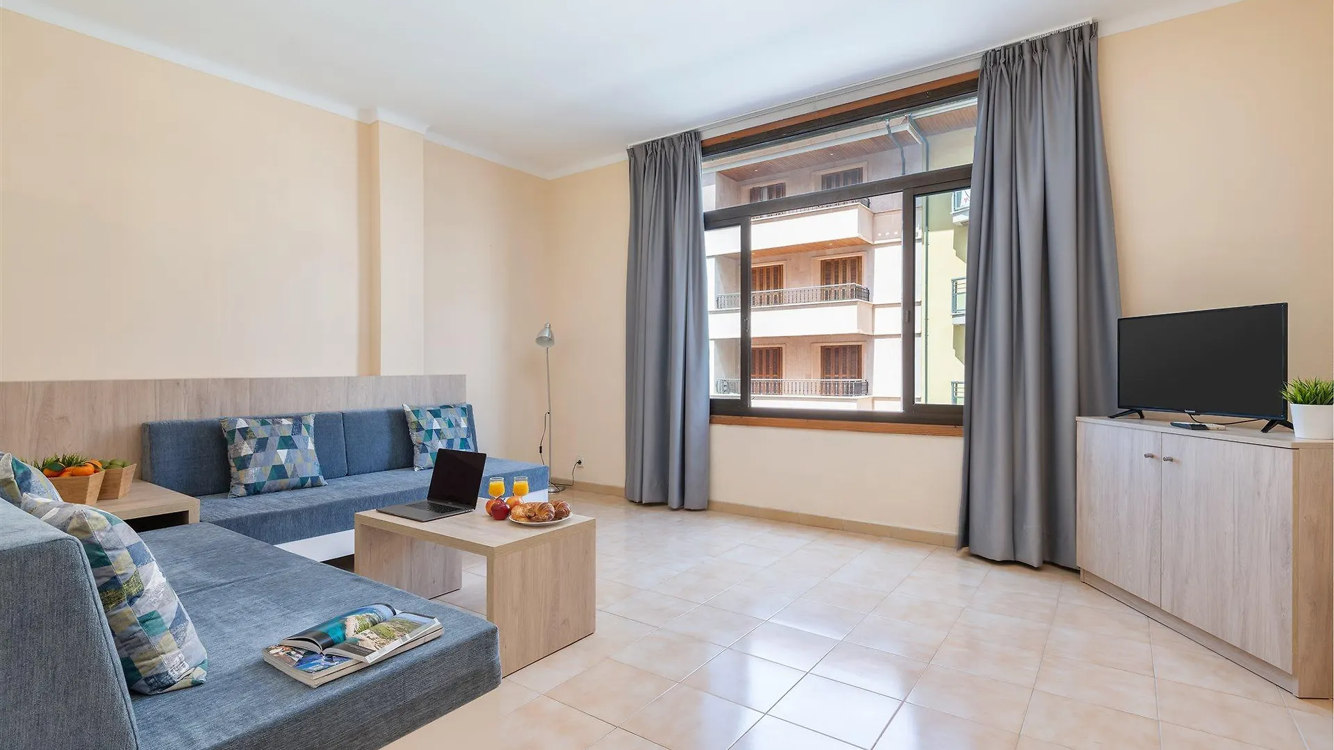 Apartamentos Carlos V Alcúdia