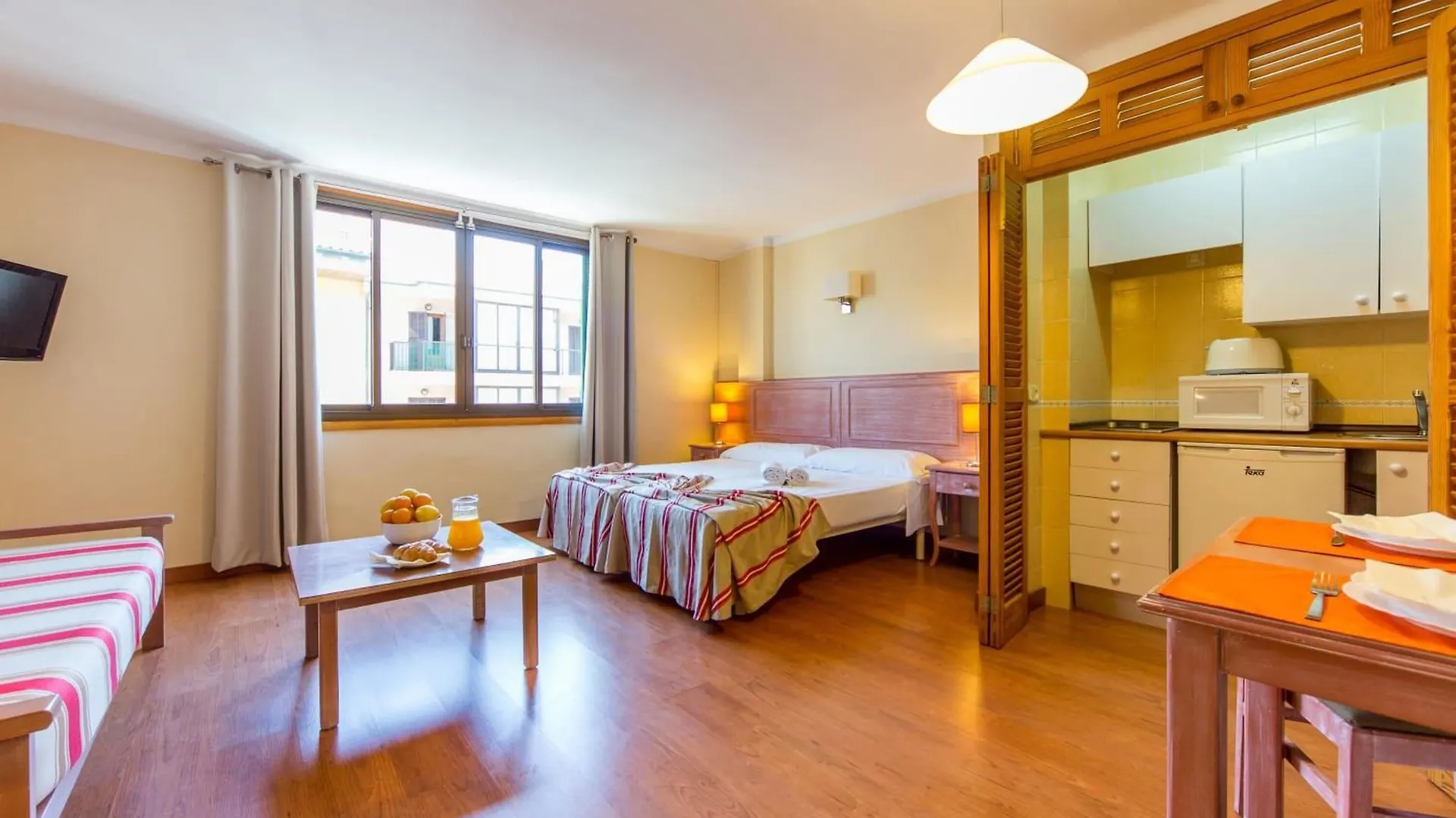 Apartamentos Carlos V Alcúdia