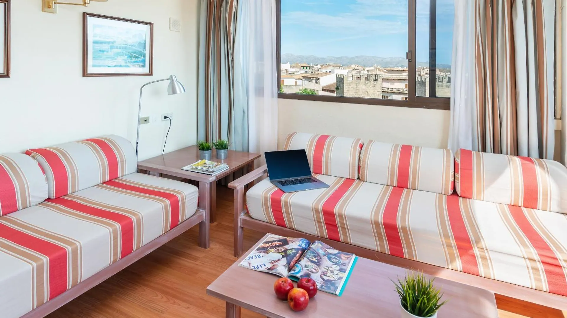 Appartement Apartamentos Carlos V Alcúdia Spanje