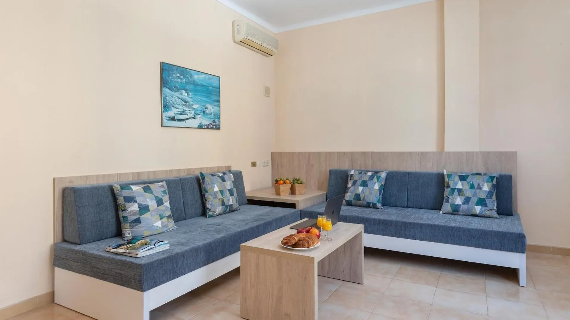 Apartamentos Carlos V Alcúdia 0*,